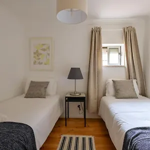 https://downtown-santana-apartments.hotels-lisbon-portugal.com